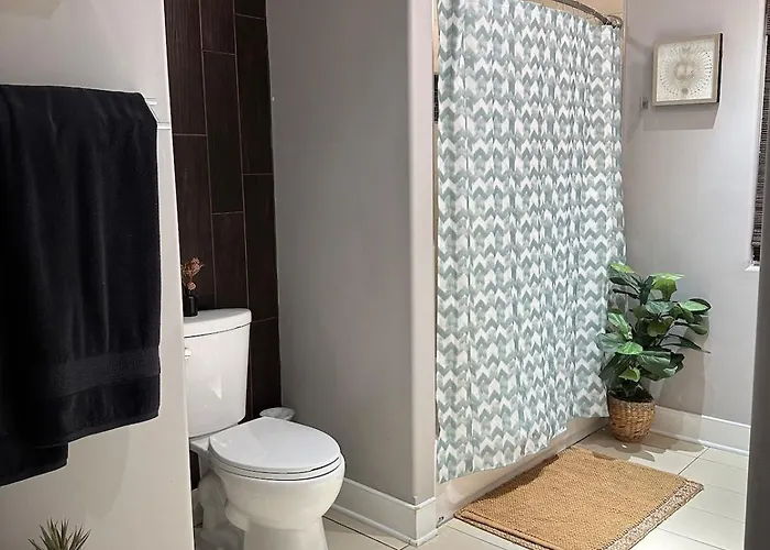 2level Duplex With Jaccuzi-gem In 4bd&3ba Chicago